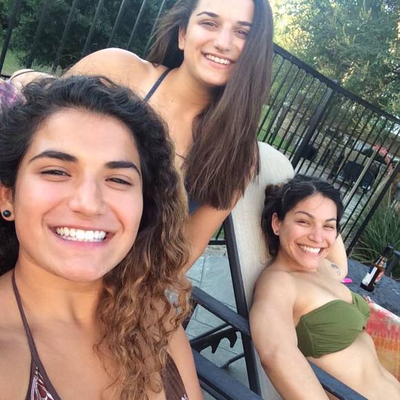 Meet your Posher, Sara - Picture 1 of 1